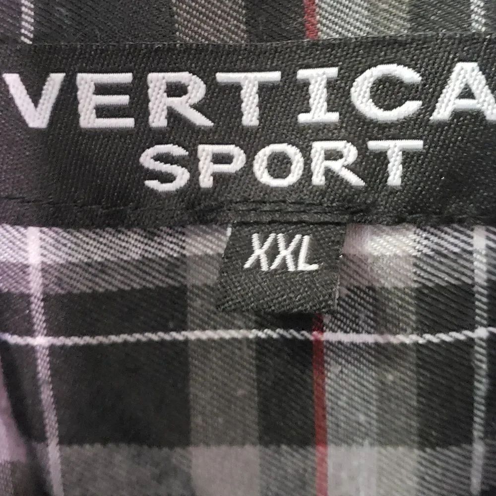 Vertical Sport Button-up Top - Picture 4 of 4